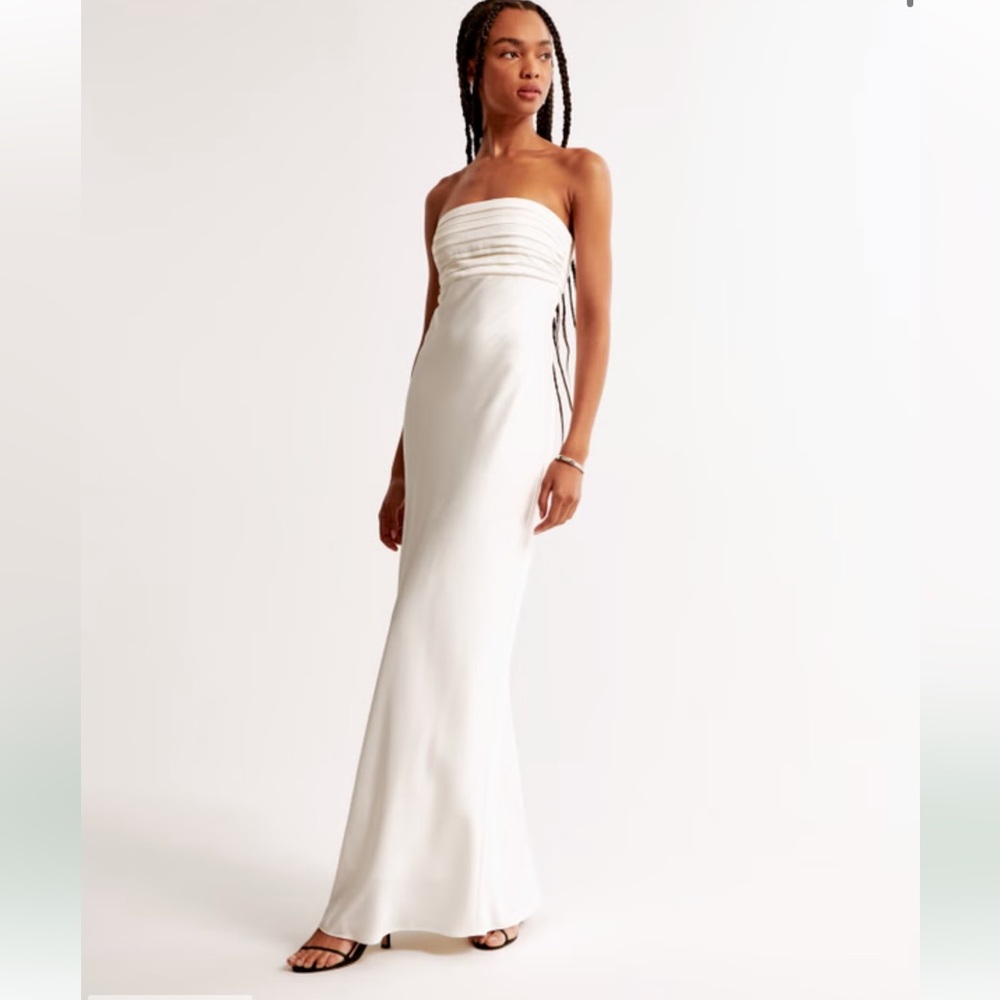 Abercrombie & Fitch Cream Maxi Skirt